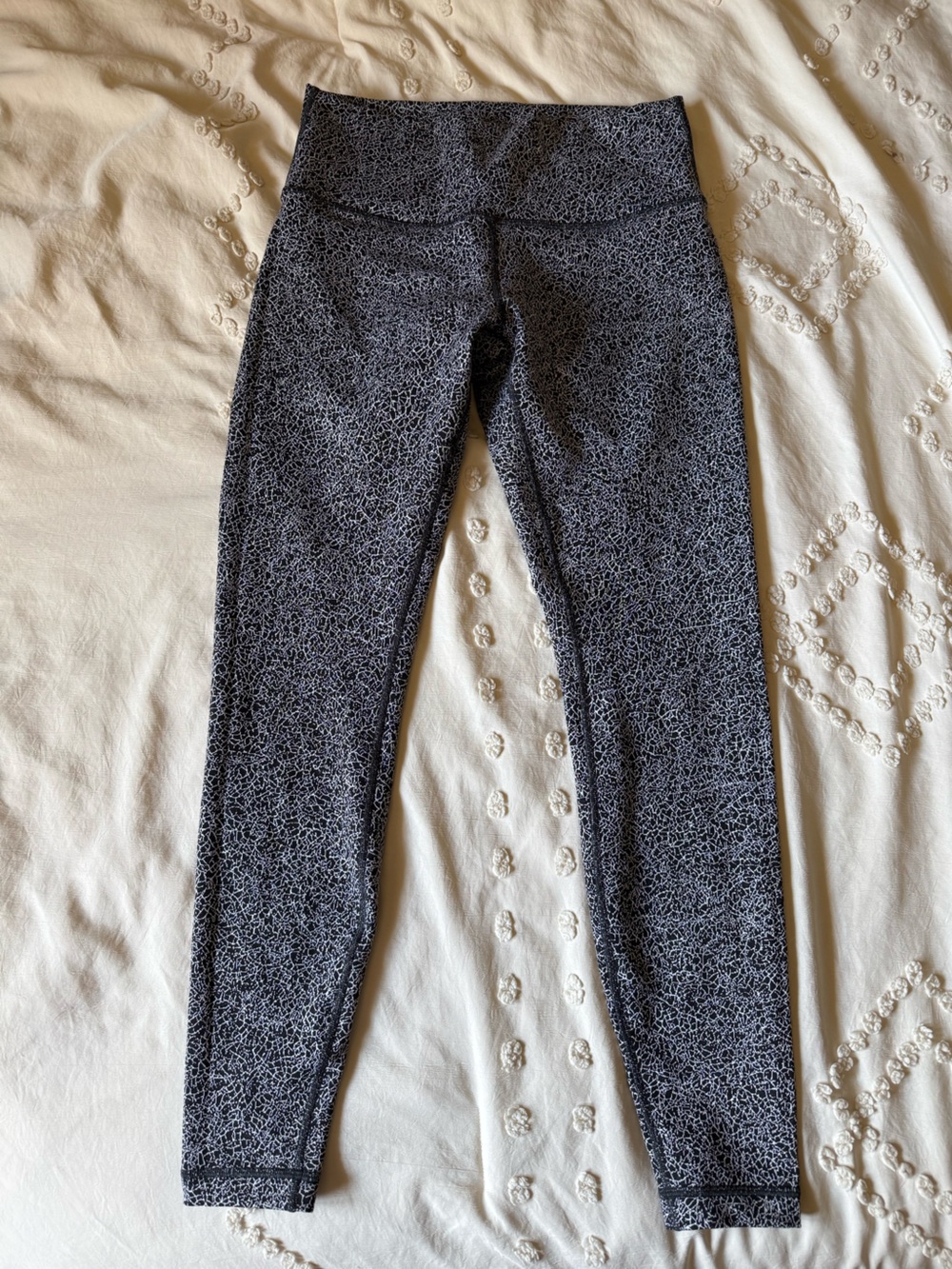 lululemon athletica Black and White Printed Wunder Under Leggings